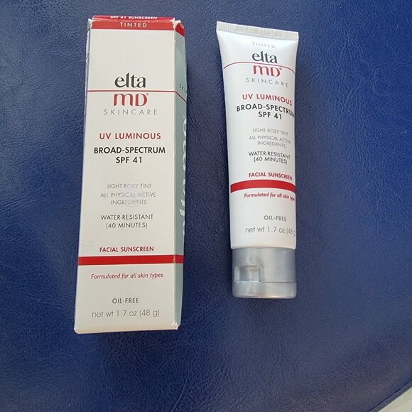 EltaMD UV Luminous Broad-Spectrum SPF 41Light Rosy Tint 1.7oz - Picture 8 of 15